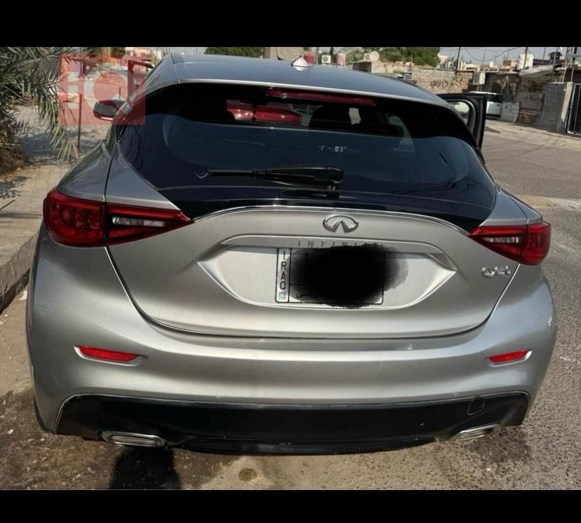 إنفينيتي QX30